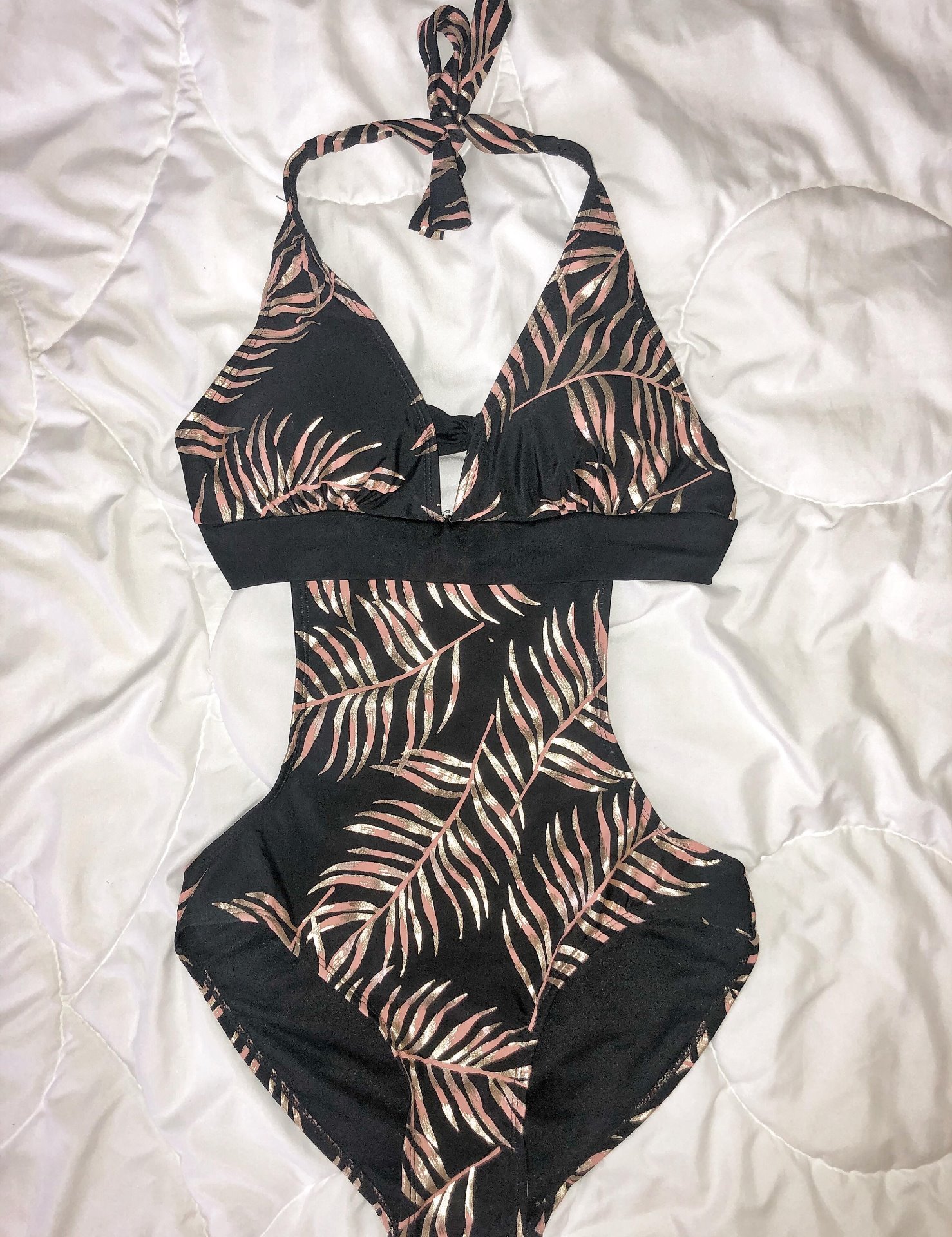 Jednodielne bikiny